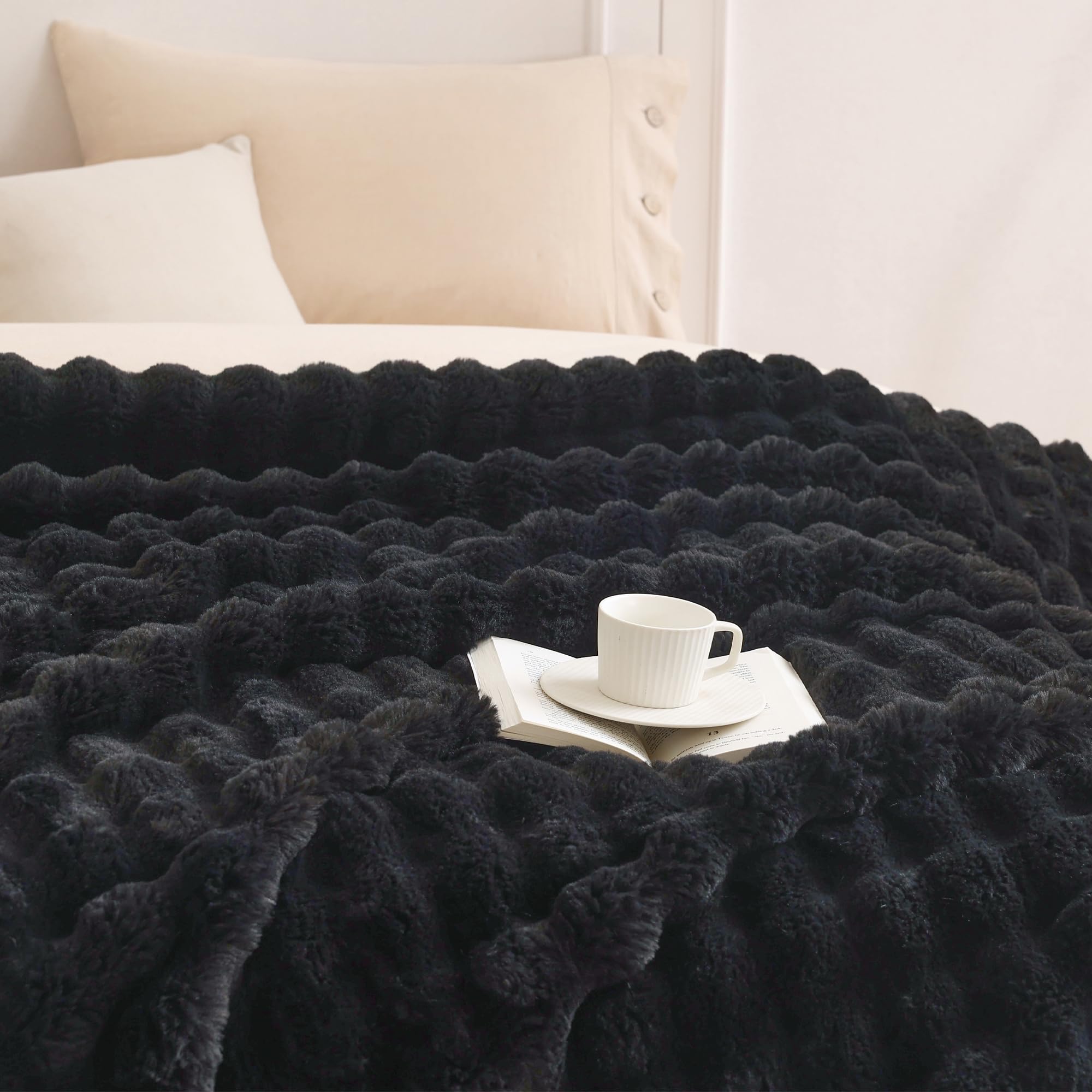 COOVA Faux Fur Throw Blanket