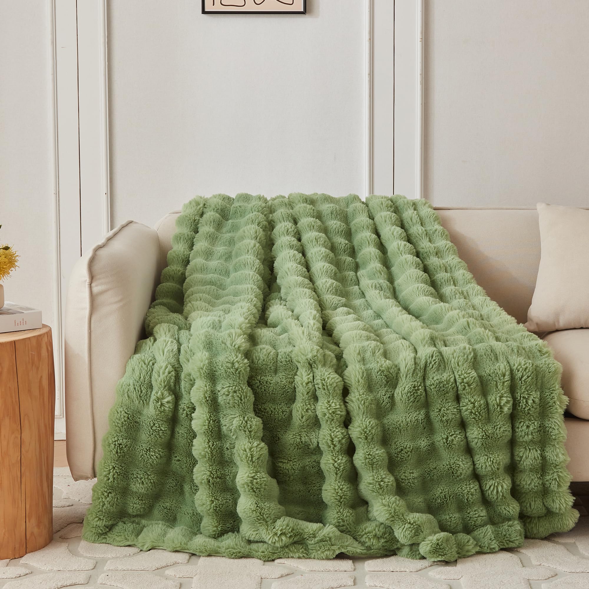 COOVA Faux Fur Throw Blanket