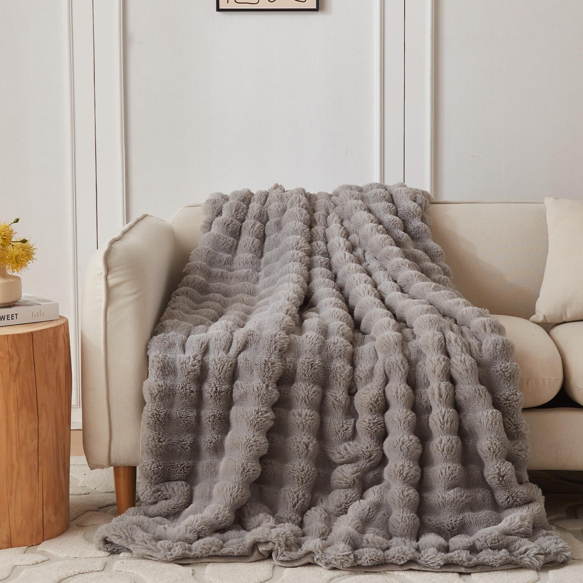 COOVA Faux Fur Throw Blanket