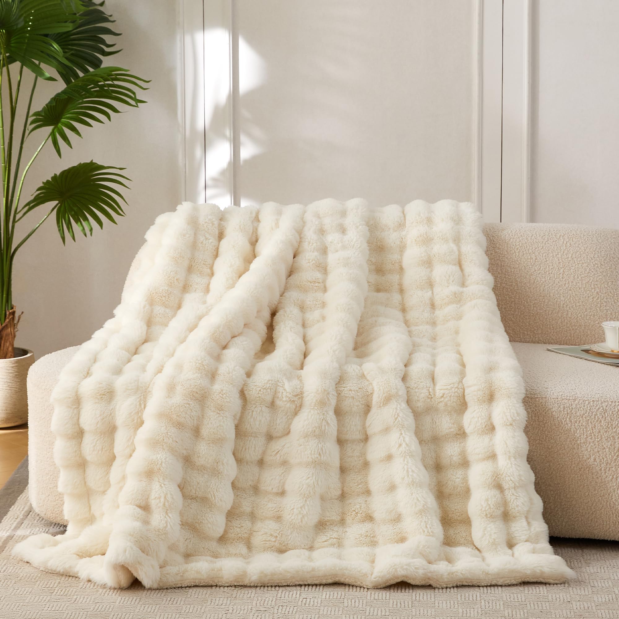 COOVA Faux Fur Throw Blanket