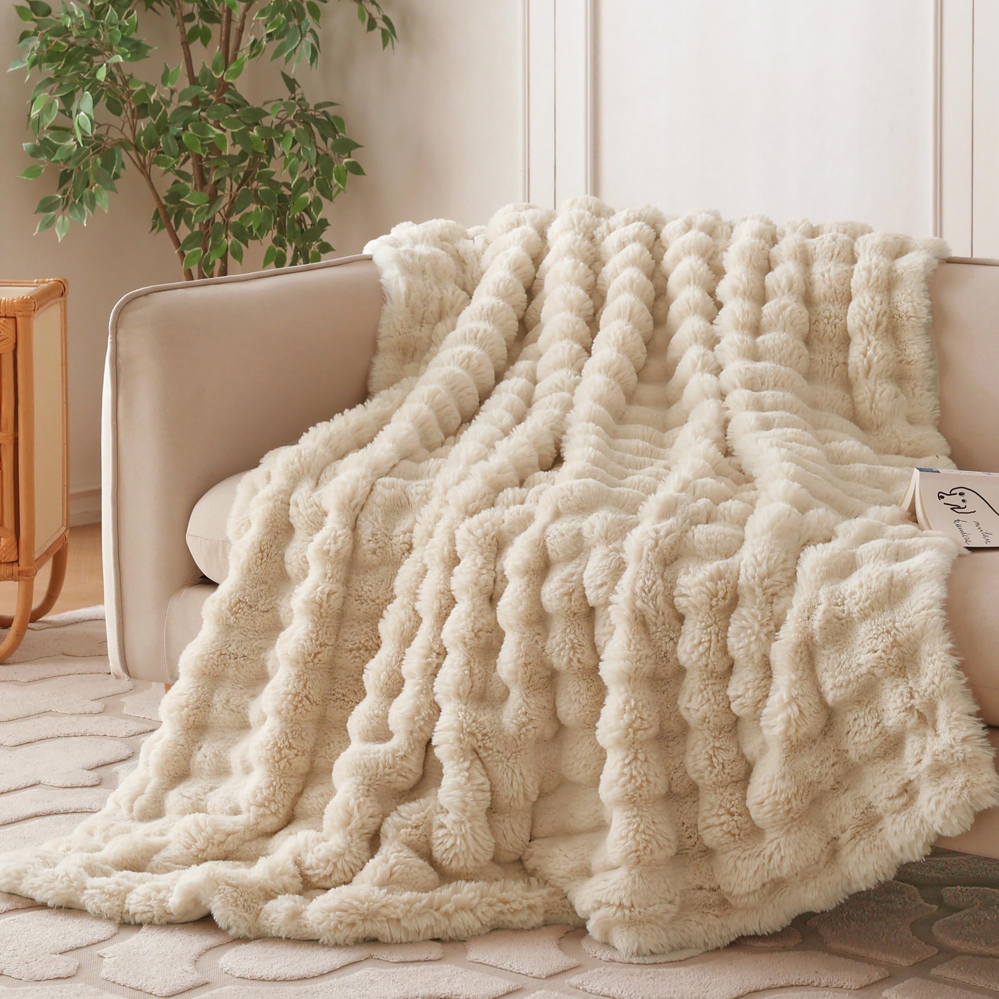 COOVA Faux Fur Throw Blanket